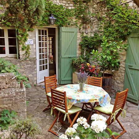 Au Coeur De La Cite Medievale Bed and Breakfast Vaison-la-Romaine Eksteriør billede