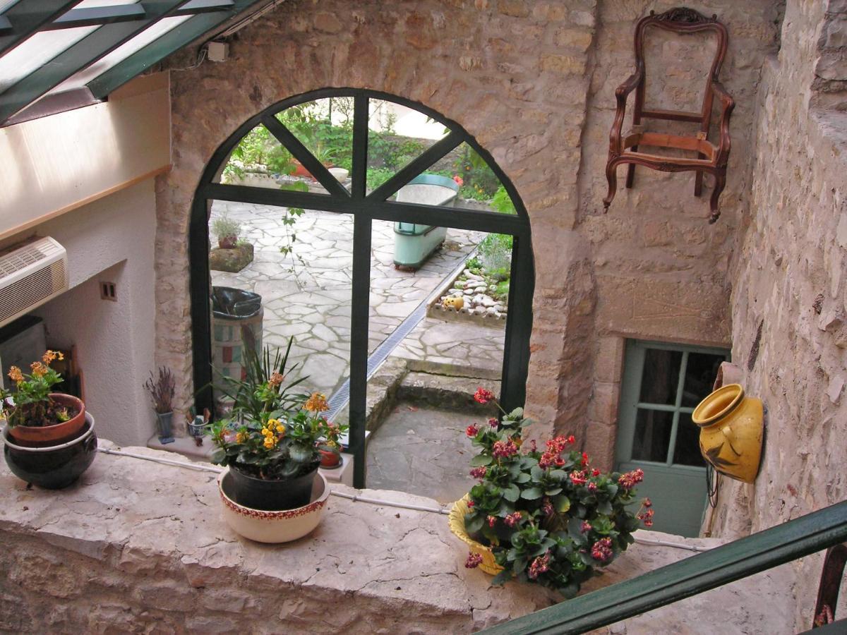 Au Coeur De La Cite Medievale Bed and Breakfast Vaison-la-Romaine Eksteriør billede