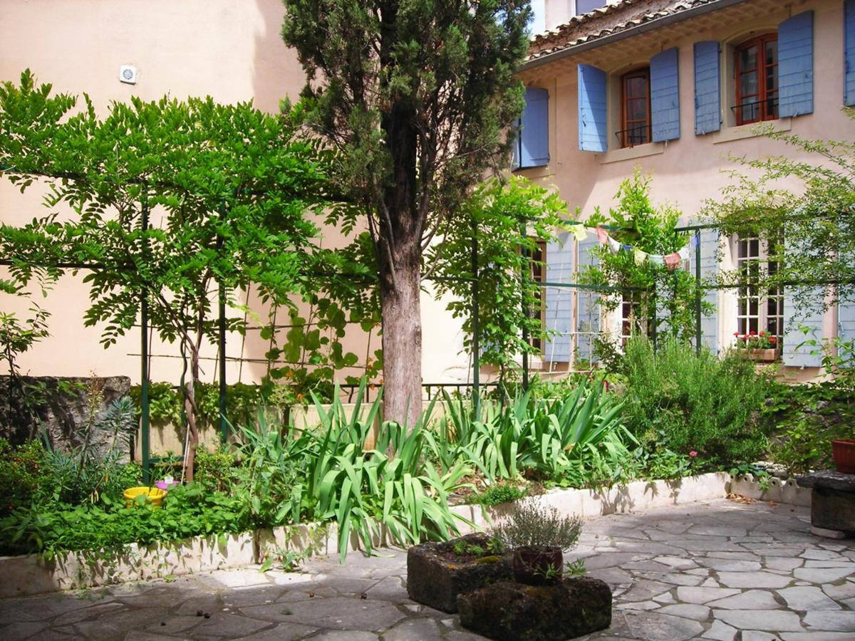 Au Coeur De La Cite Medievale Bed and Breakfast Vaison-la-Romaine Eksteriør billede